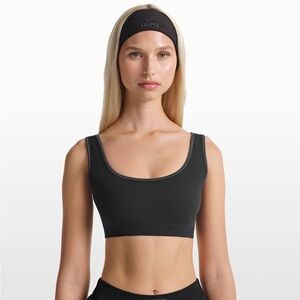 Nike Skims Seamless Ribbed Scoop Bra - Small Obsidian